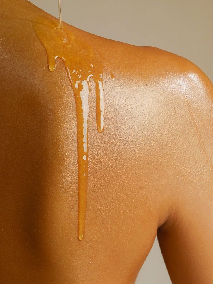 Shea Body Shower Oil - French Almond